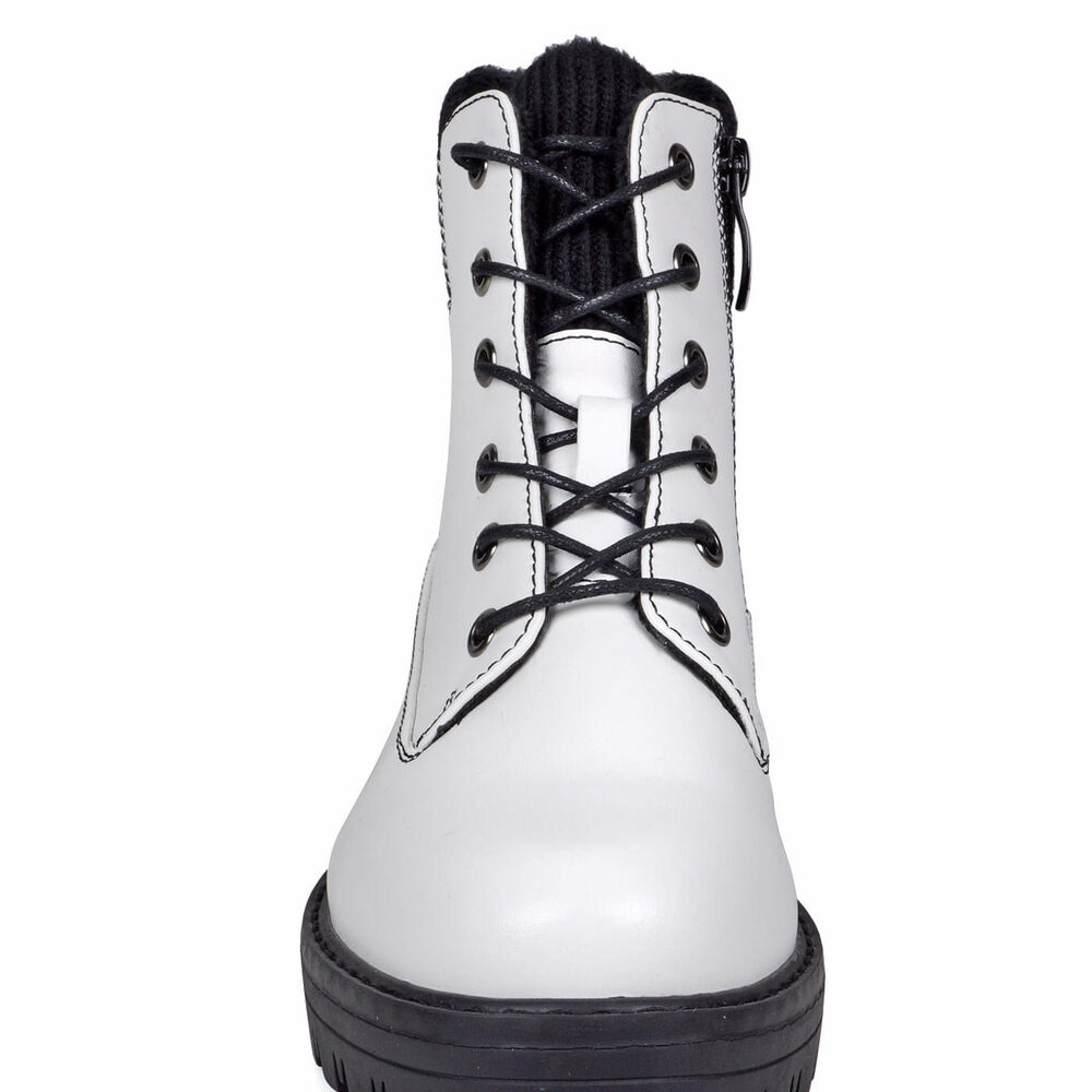 Botin Myrna Blanco image number 3.0