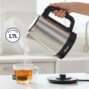 Hervidor El&eacute;ctrico Oster De Acero Inoxidable 1.7 Lt Bvstke671