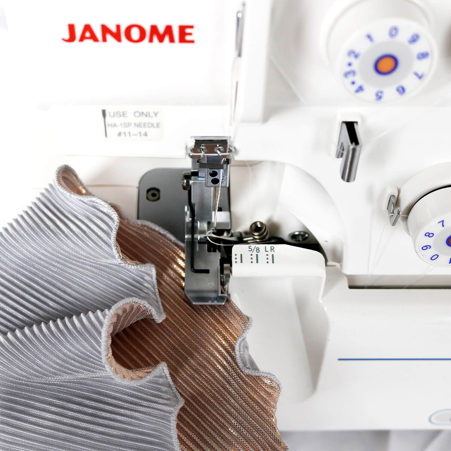 Combo Janome M&aacute;quina De Coser 1000a + M&aacute;quina Overlock 8002d image number 7.0