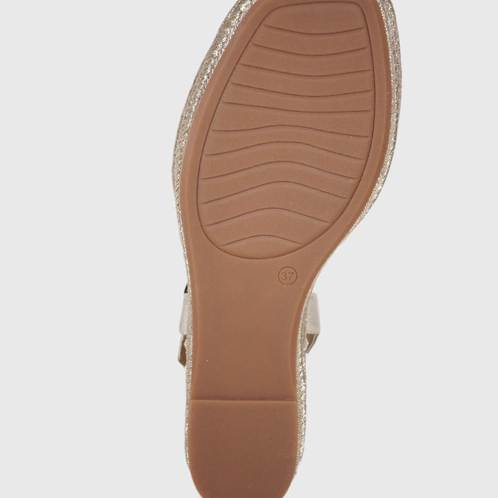 Sandalia Cuero Ibalú Dorado image number 5.0