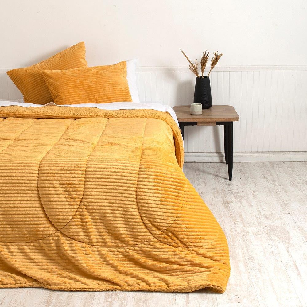 Plumon Corduroy Coral Sherpa King Amarillo image number 0.0