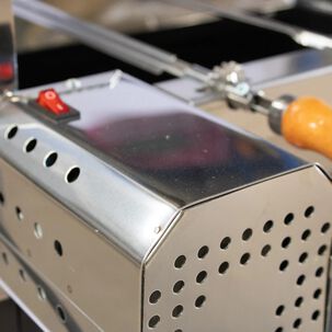 Parrilla A Carbon Alcazar Con Motor