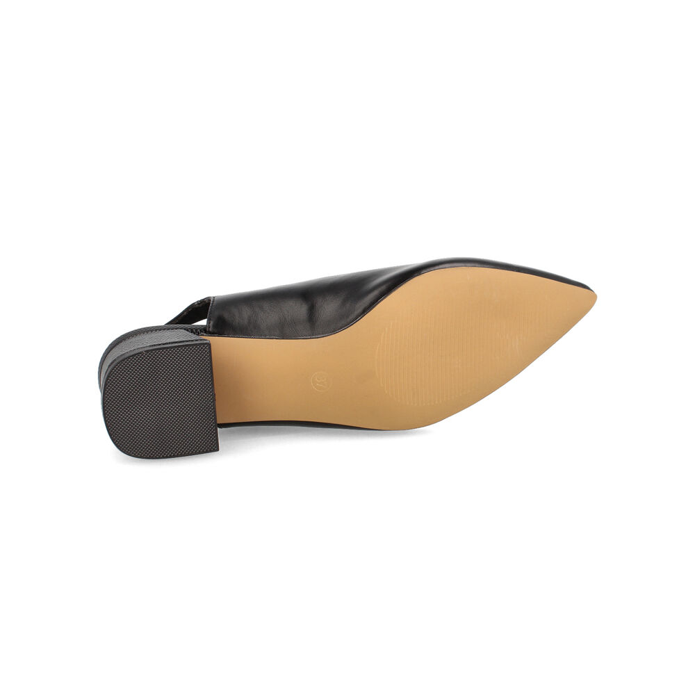 Zapato Mujer Bata Belinda Negro image number 4.0