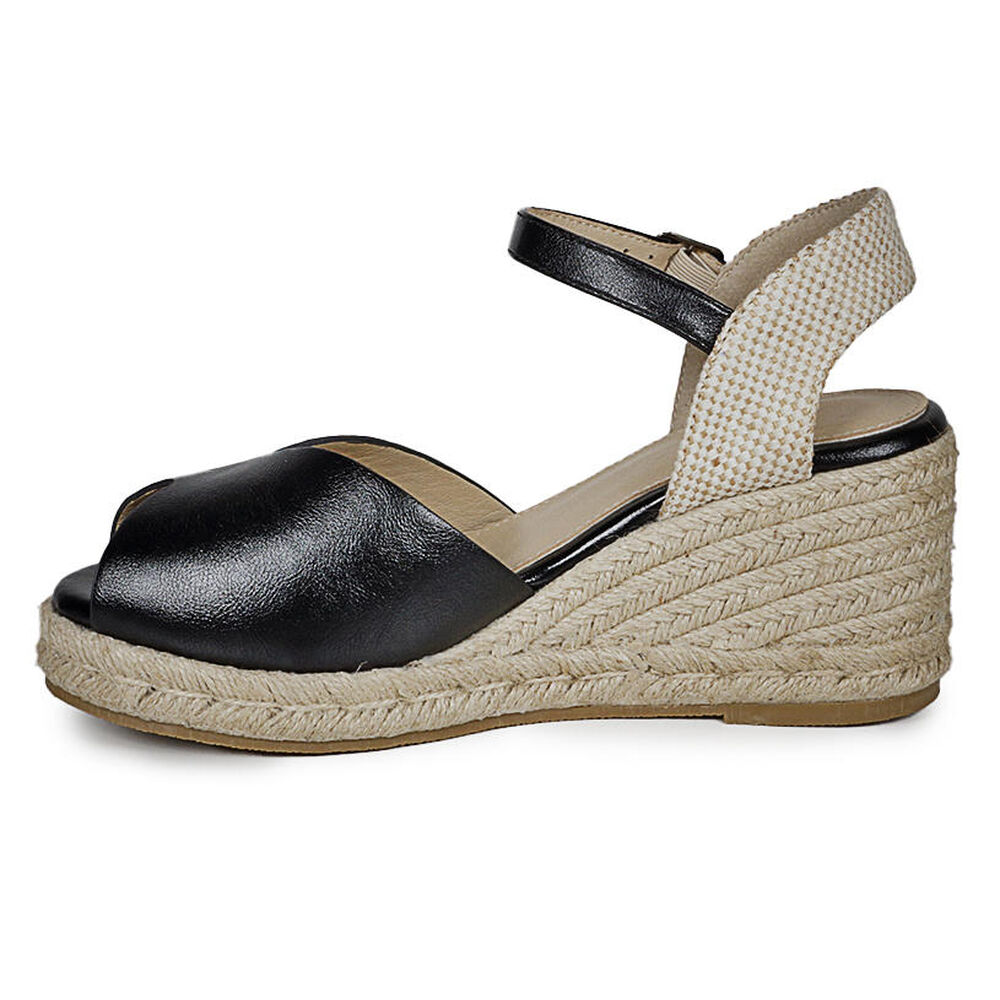 Sandalia Benedicta Negro image number 4.0