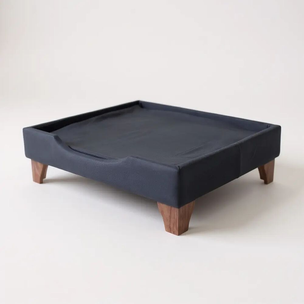 Cama De Mascotas - Talla M Extra (50x75 Cm) / Patas De Madera 11 Cm (negro) image number 3.0