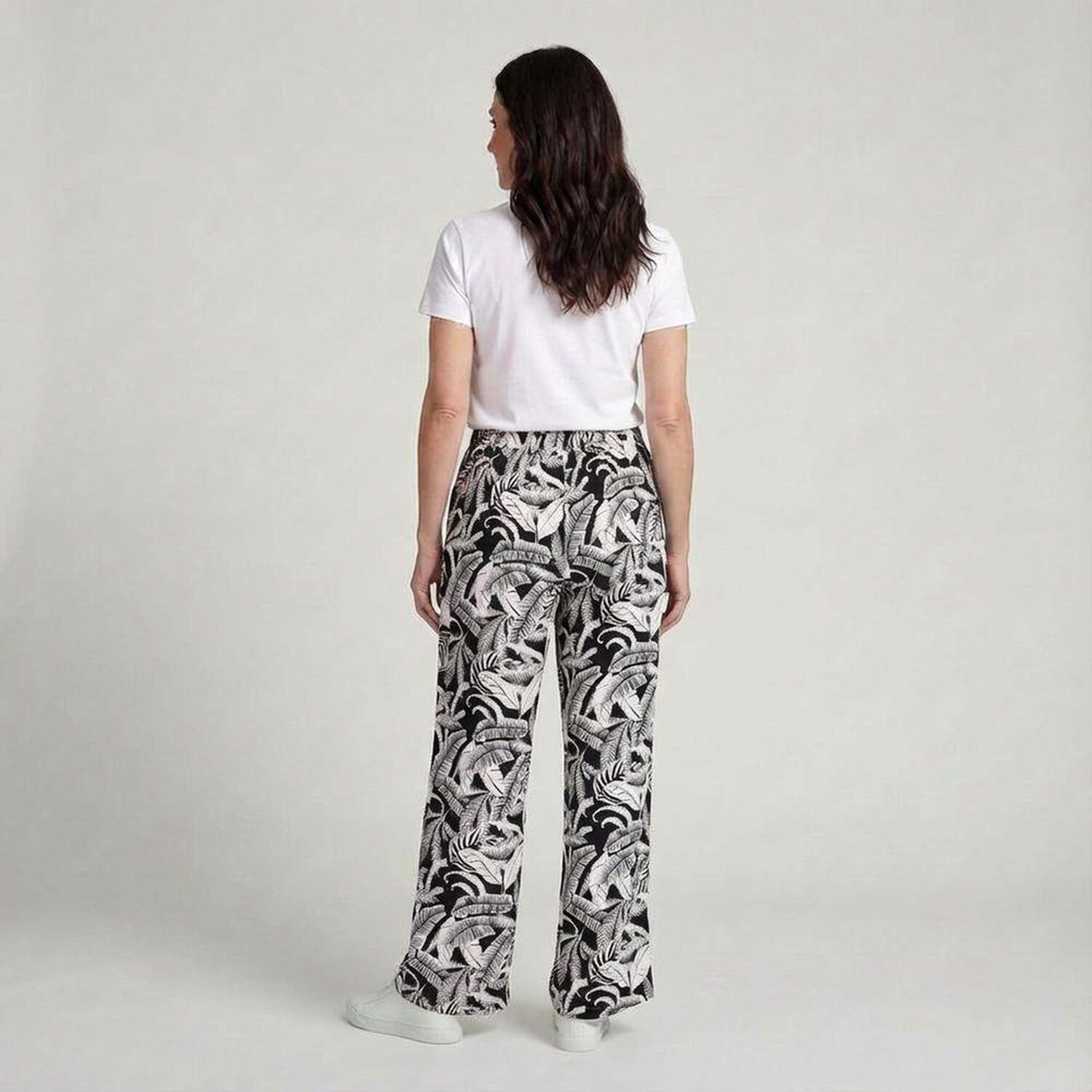 Pantal&oacute;n Full Print Tiro Medio Palazzo Mujer Geeps image number 1.0