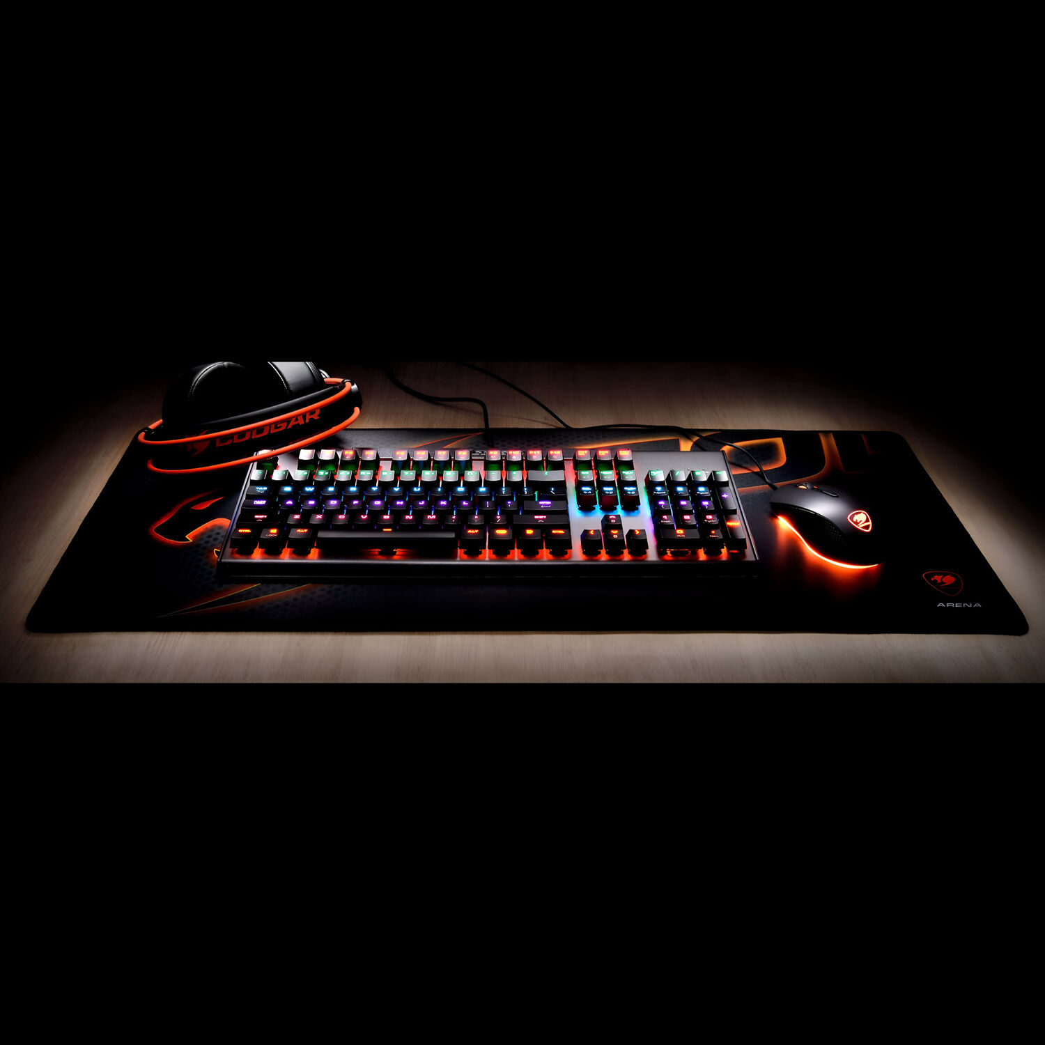 Mouse Pad Cougar Arena Black Gaming Extended Edition image number 3.0