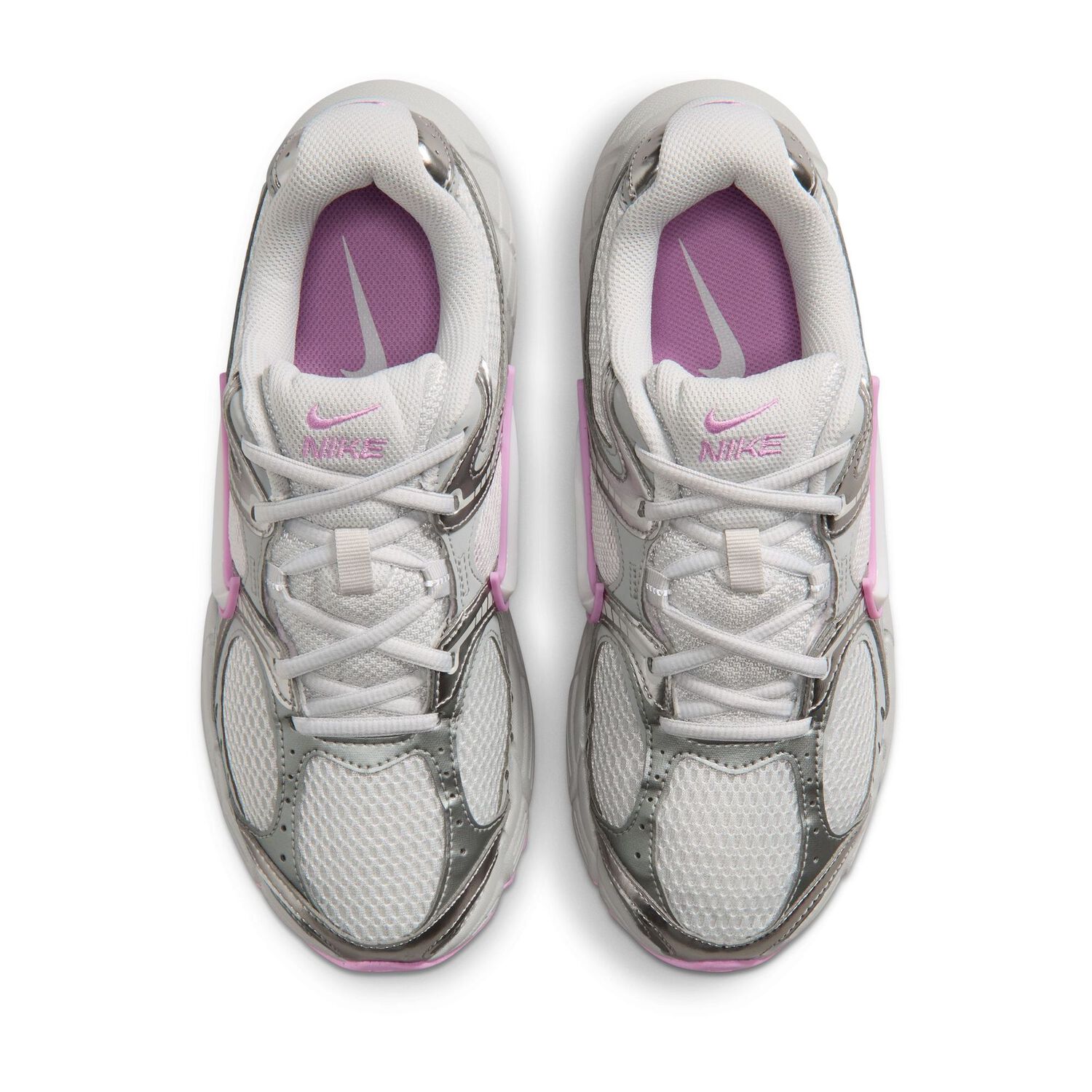 Zapatilla Urbana Mujer Nike V5 Rnr Gris image number 3.0