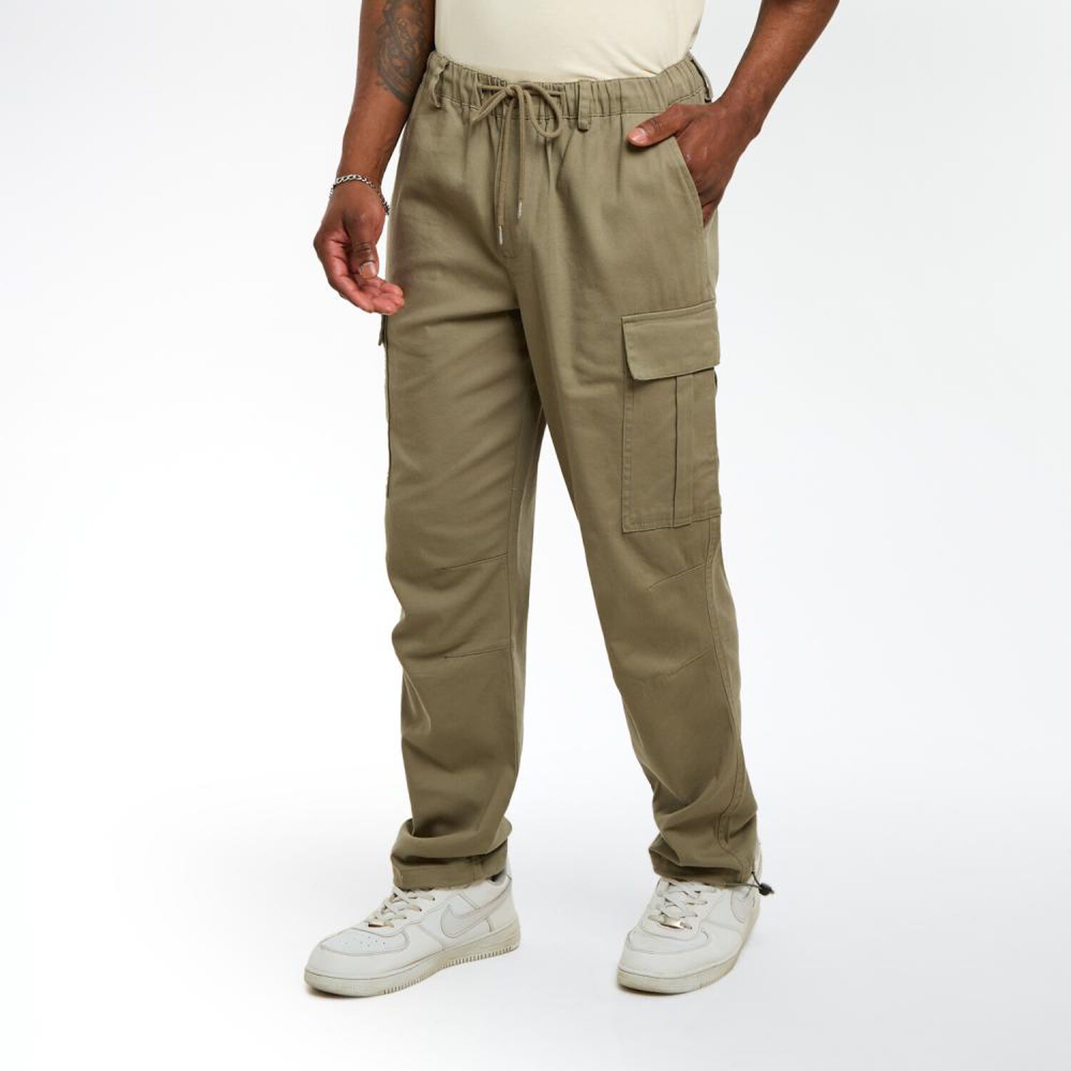 Pantal&oacute;n Liso Tiro Medio Regular Hombre Rolly Go image number 2.0