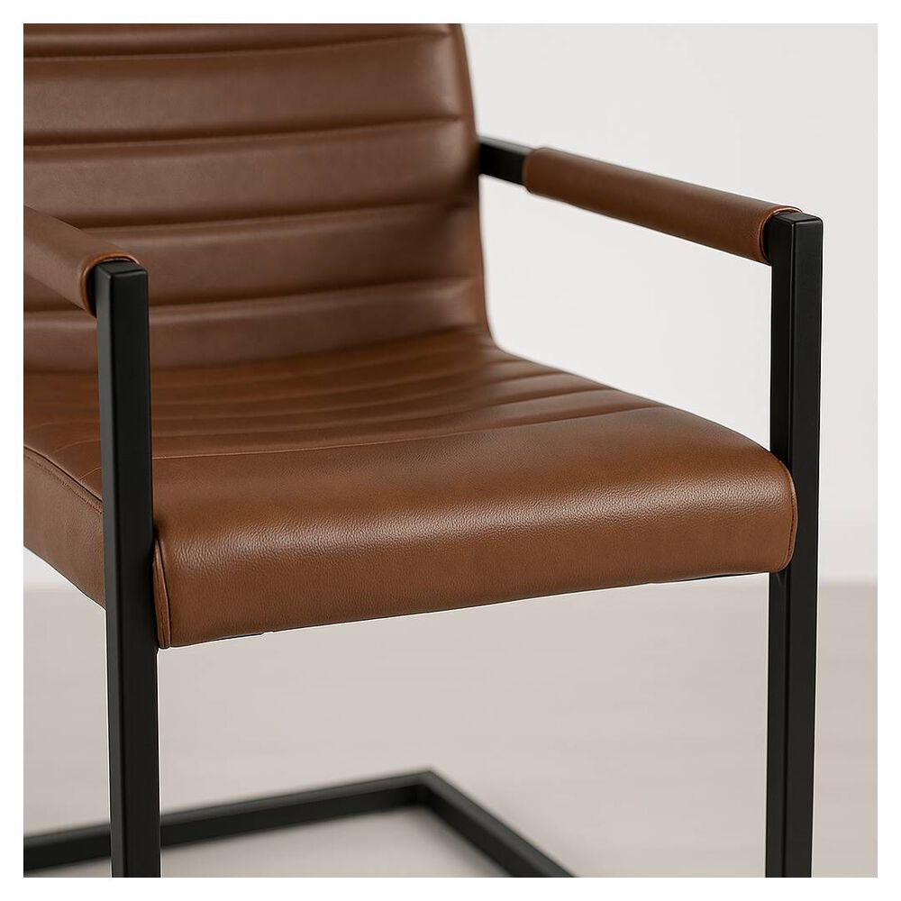 Silla Industrial De Cuero Sint&eacute;tico Marr&oacute;n Con Base Met&aacute;lica image number 1.0