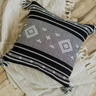Set De 2 Cojines Kilim Con Borlas