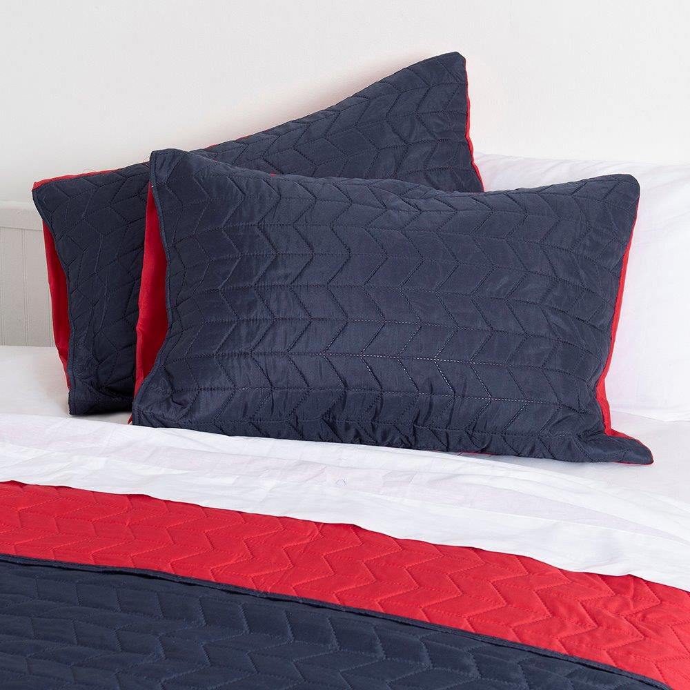 Cubrecama Quilt Liso 1.5 Plazas Marengo - Rojo image number 2.0