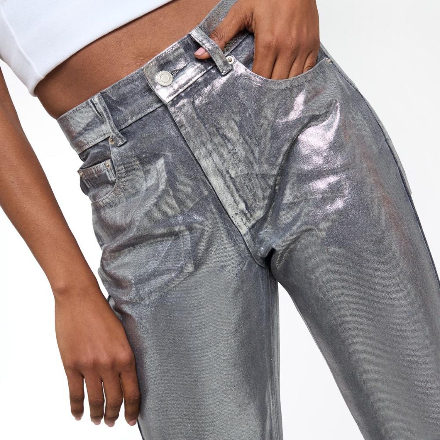 Pantal&oacute;n Metalizado Tiro Medio Straight Mujer Rolly Go image number 4.0