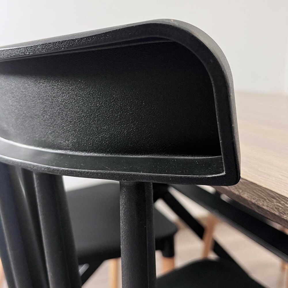 Juego De Comedor Vermontt 4 Sillas Windsor Negras image number 5.0