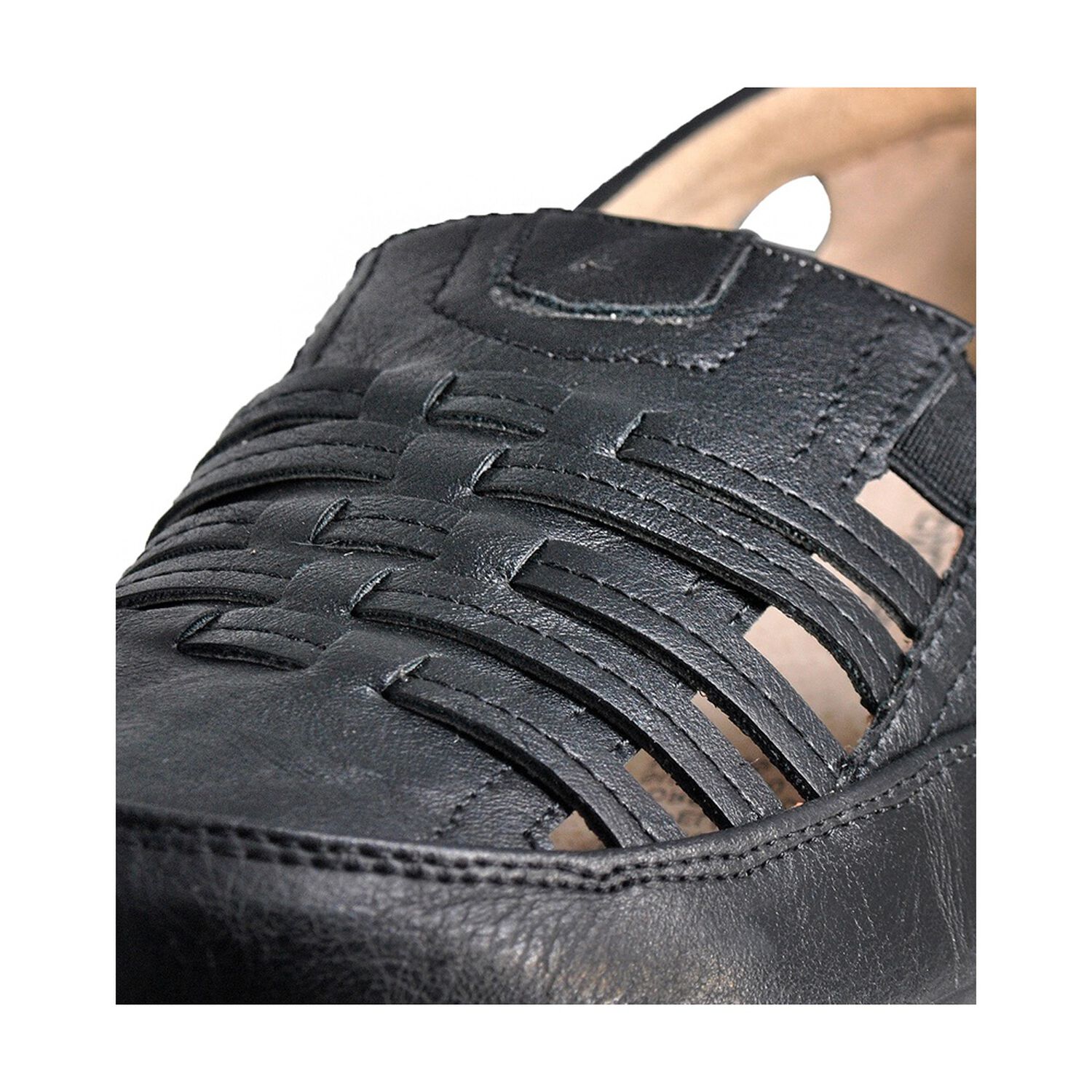 Mocasin Lyra Negro Passer image number 3.0