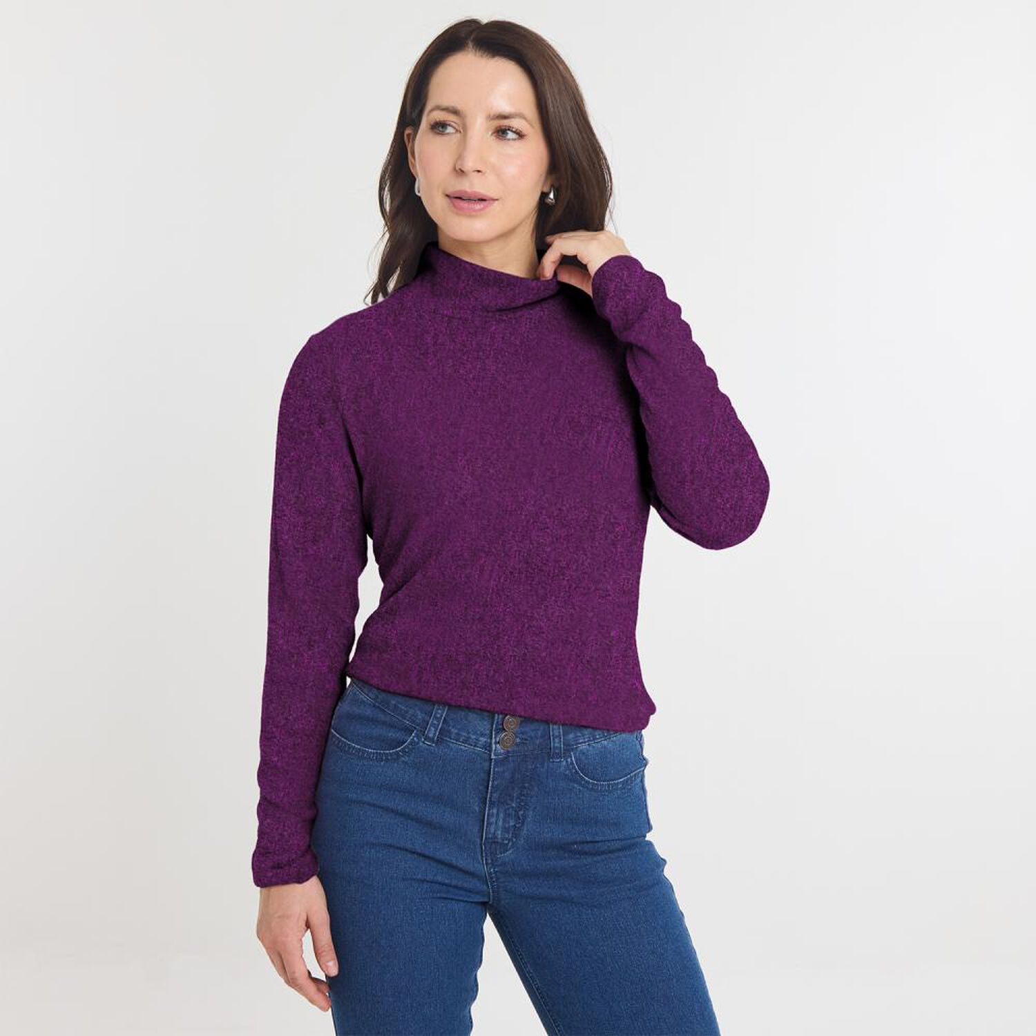 Sweater Regular Manga Larga Cuello Alto Beatle Mujer Geeps image number 0.0