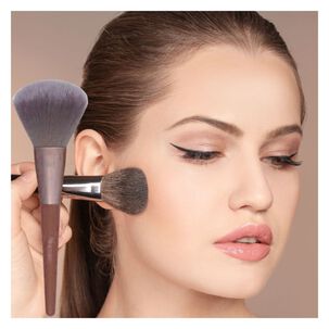 Brocha De Maquillaje Para Polvos Y Rubor De Cerdas Seminaturales