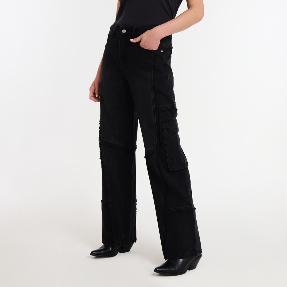 Jeans Flecos Destroyed Tiro Medio Cargo Mujer Rolly Go image number 2.0