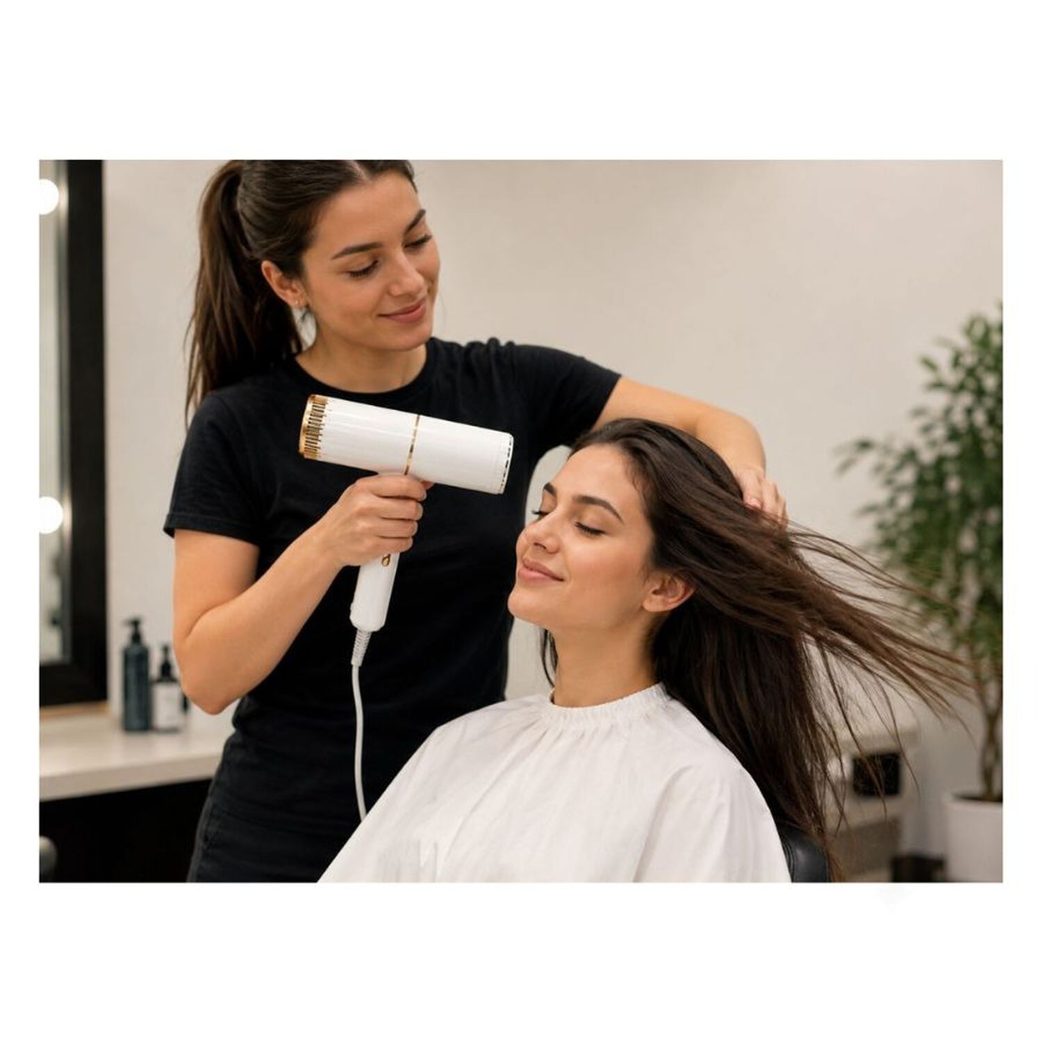 Secador De Pelo Port&aacute;til Dise&ntilde;o Cil&iacute;ndrico Blanco image number 4.0
