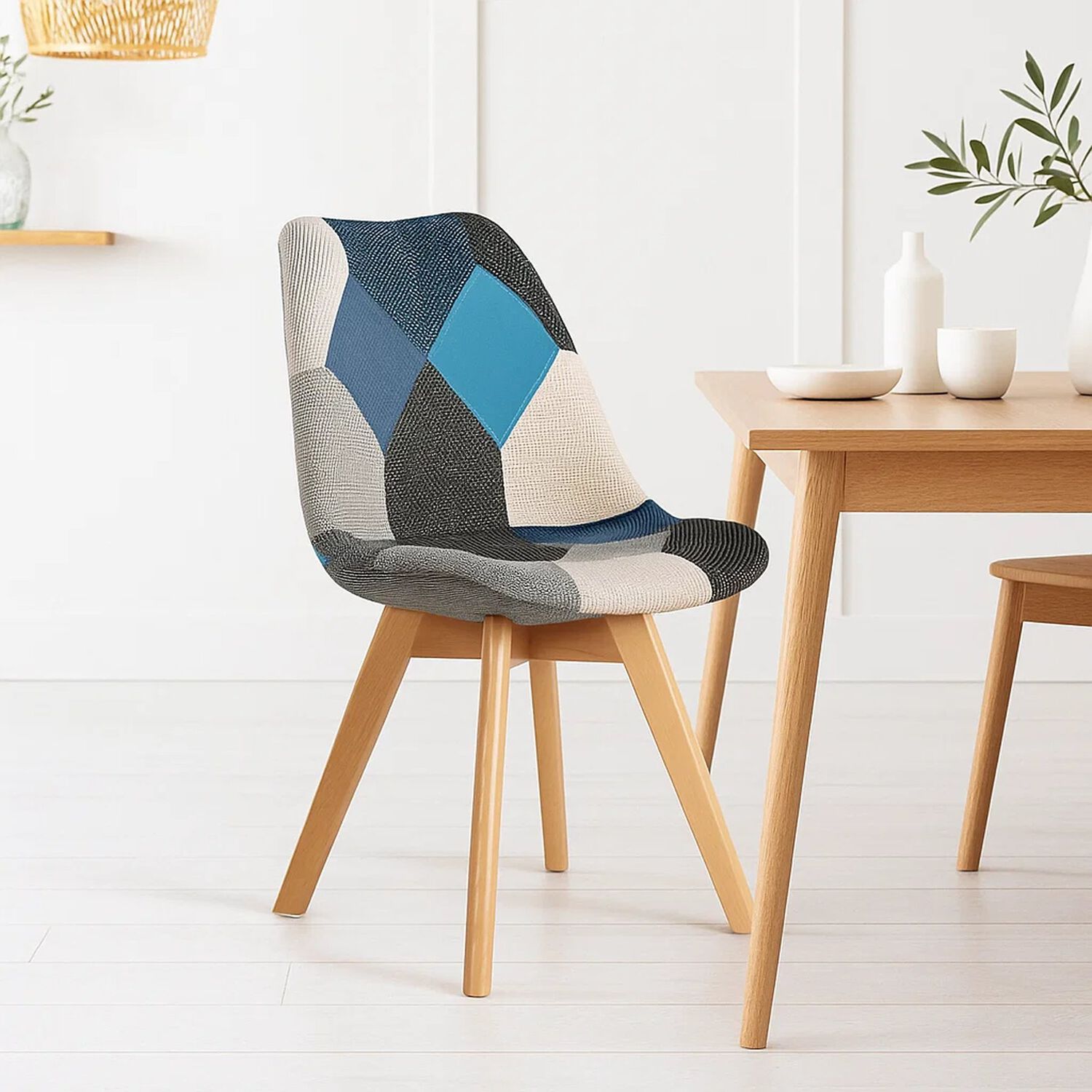 Silla Eames Patchwork Acolchada Tela Wood - Celeste image number 1.0