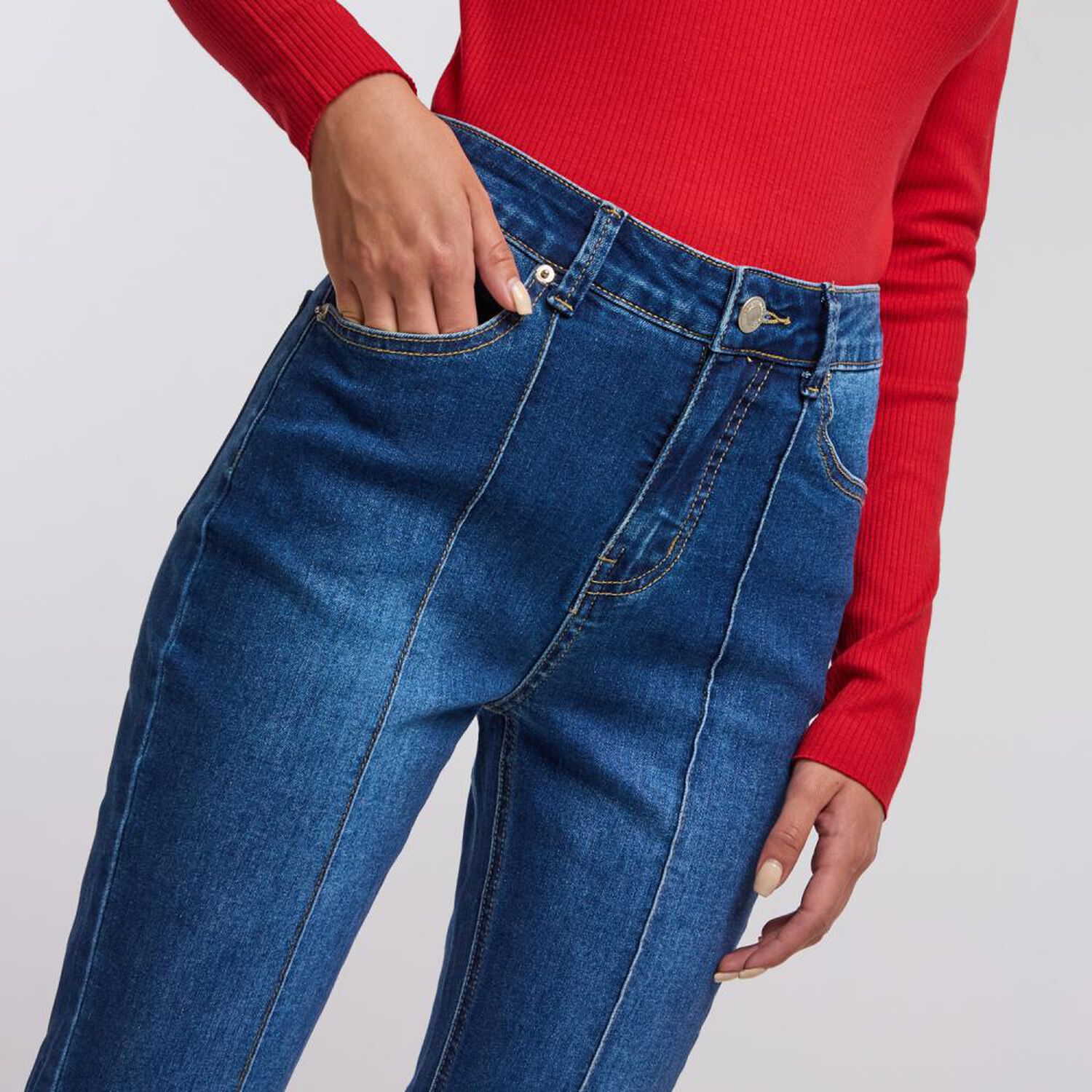 Jeans Tiro Medio Flare Mujer Freedom image number 4.0