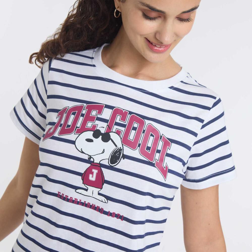 Polera Snoopy Manga Corta Cuello Redondo Mujer Freedom image number 4.0