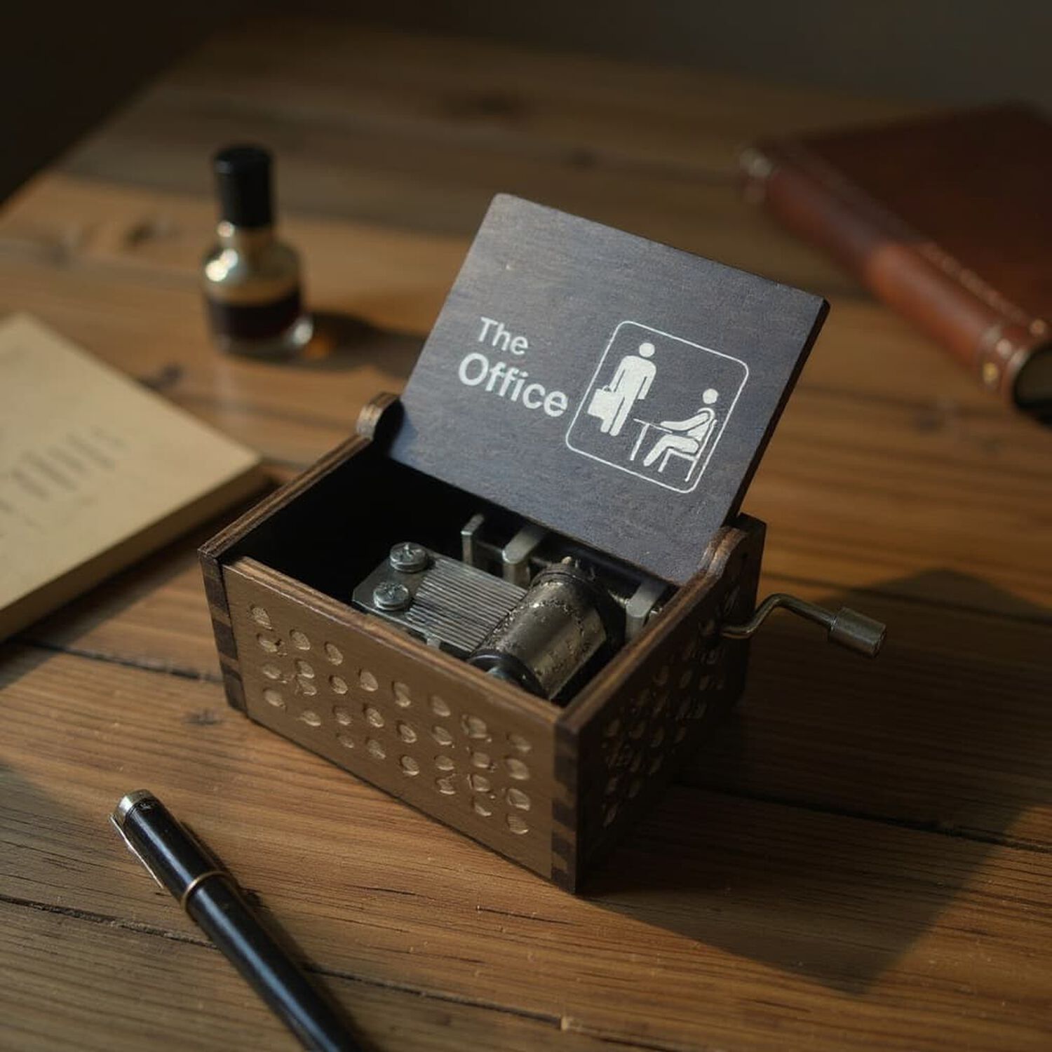 Caja Musical Serie The Office Con Manivela image number 1.0