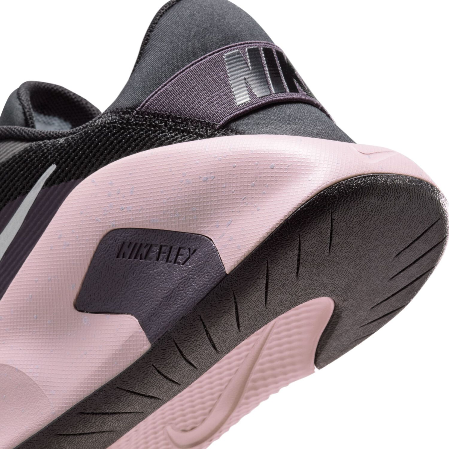 Zapatilla Nike Flex Train Mujer Negro image number 8.0