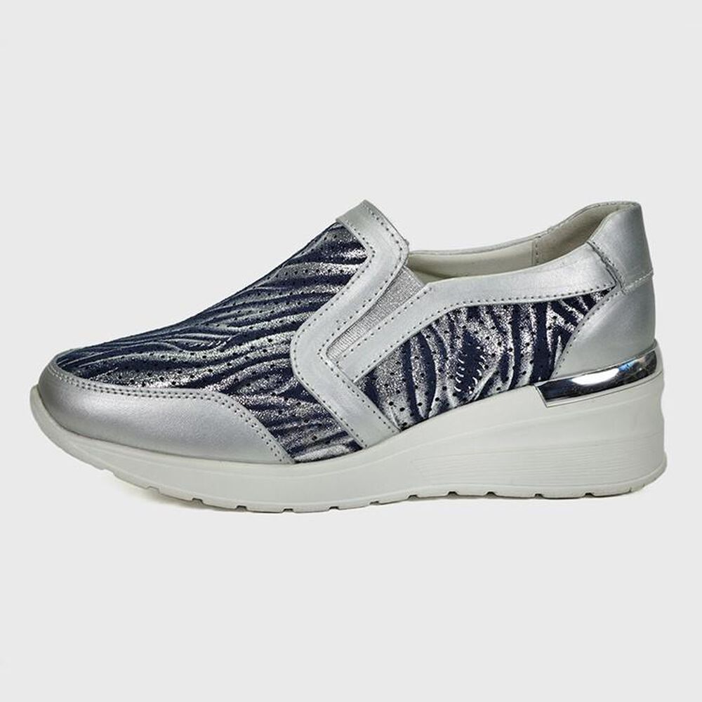 Zapatilla Cuero Josefina Azul image number 1.0