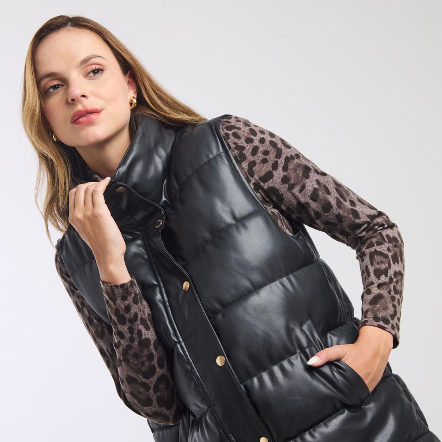Chaqueta Ecocuero Sin Mangas Cuello Alto Mujer Kimera image number 4.0