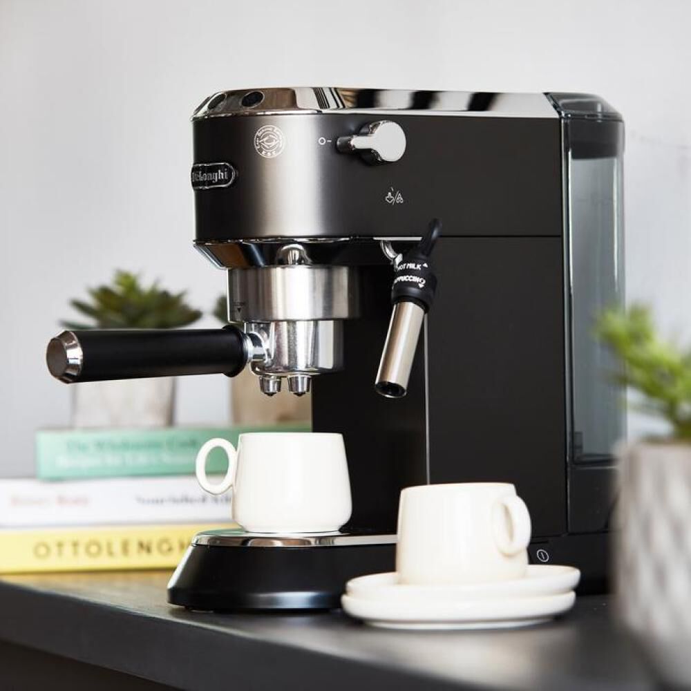 Cafetera De Longhi Dedica Negra EC 685 BK image number 3.0