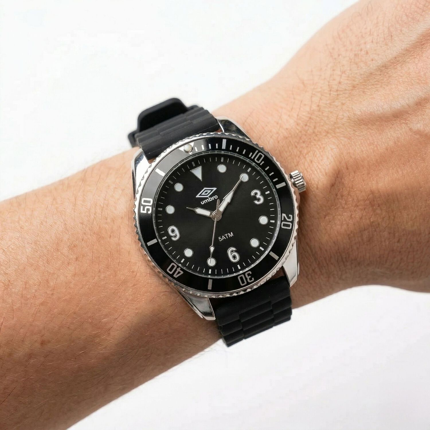 Reloj An&aacute;logo Hombre Umbro Plus Negro Umbp-1500-140 image number 4.0