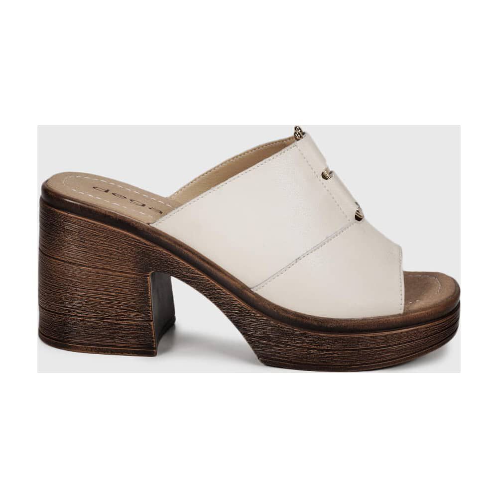 Sandalia Cuero Wilany Beige image number 2.0