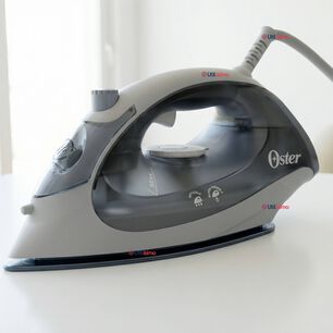 Plancha De Vapor Oster Compacta Gcstbs5001 Versi&oacute;n 2026