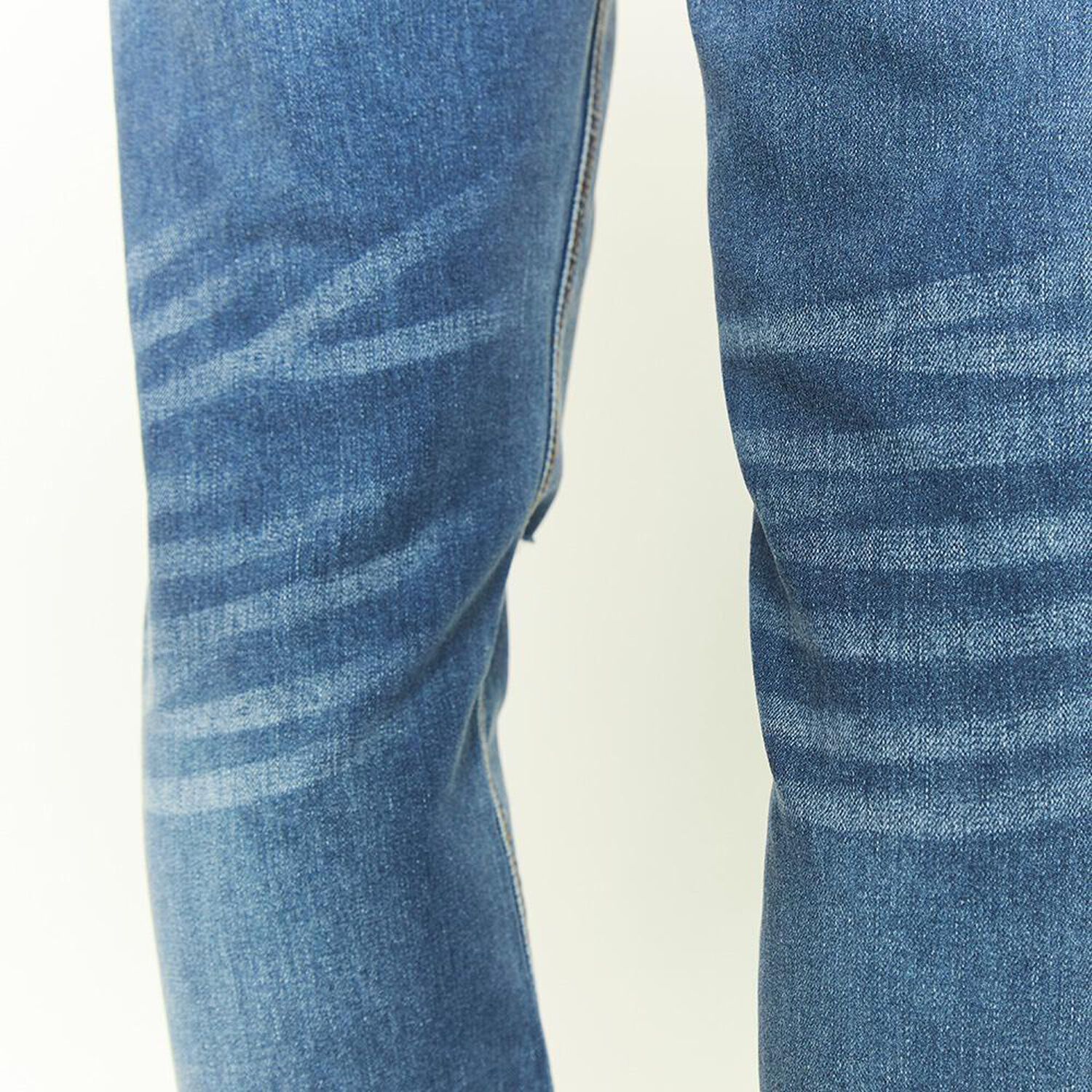 Jeans Tiro Medio Skinny Hombre Skuad image number 5.0