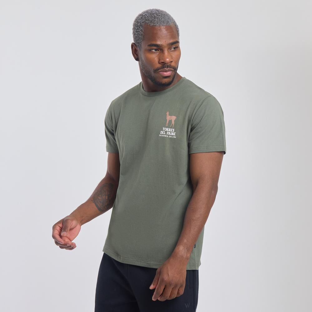 Polera Deportiva Estampada Slim Manga Corta Cuello Redondo Hombre Wetland image number 2.0