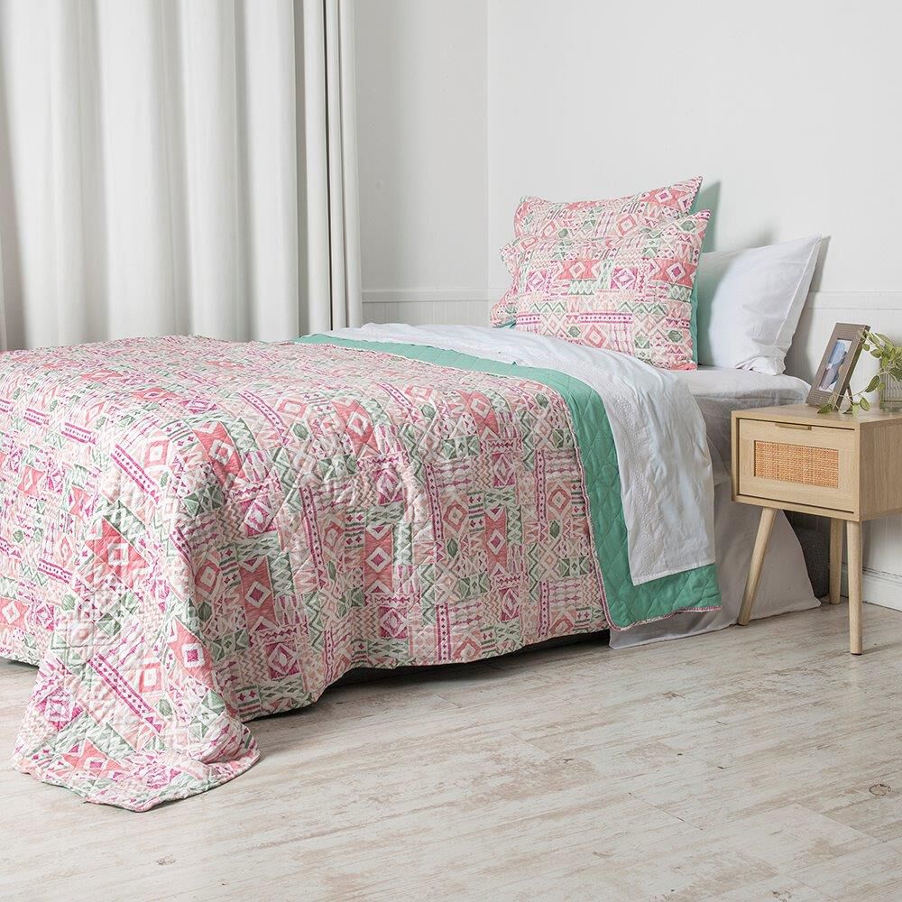 Cubrecama Quilt Cosido Patchwork 2 Plazas Kiddo image number 1.0