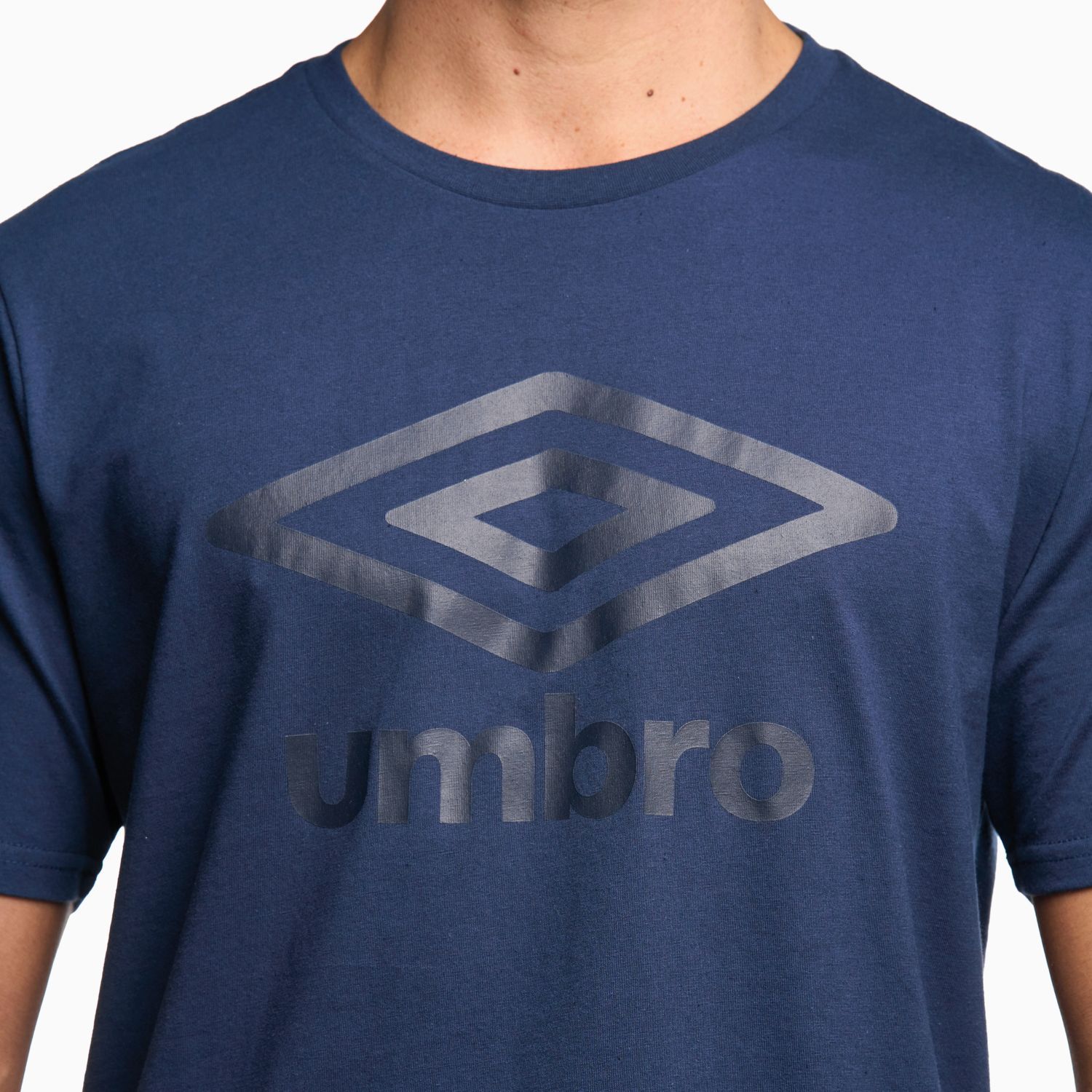 Polera Deportiva T-shirt Big Logo Umbro image number 3.0