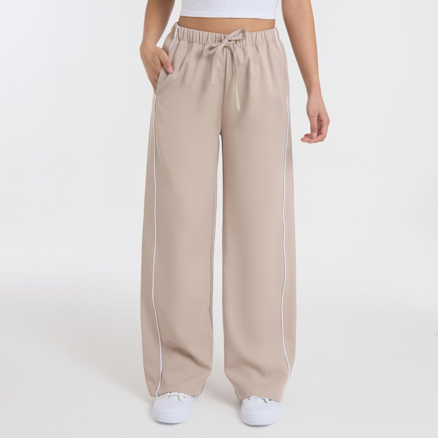 Pantal&oacute;n Tiro Medio Relax Mujer Freedom image number 0.0