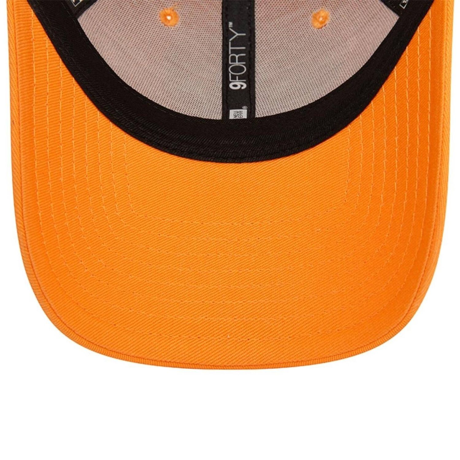 Gorra 9forty New York Yankees League Essentials Naranja Woman image number 4.0