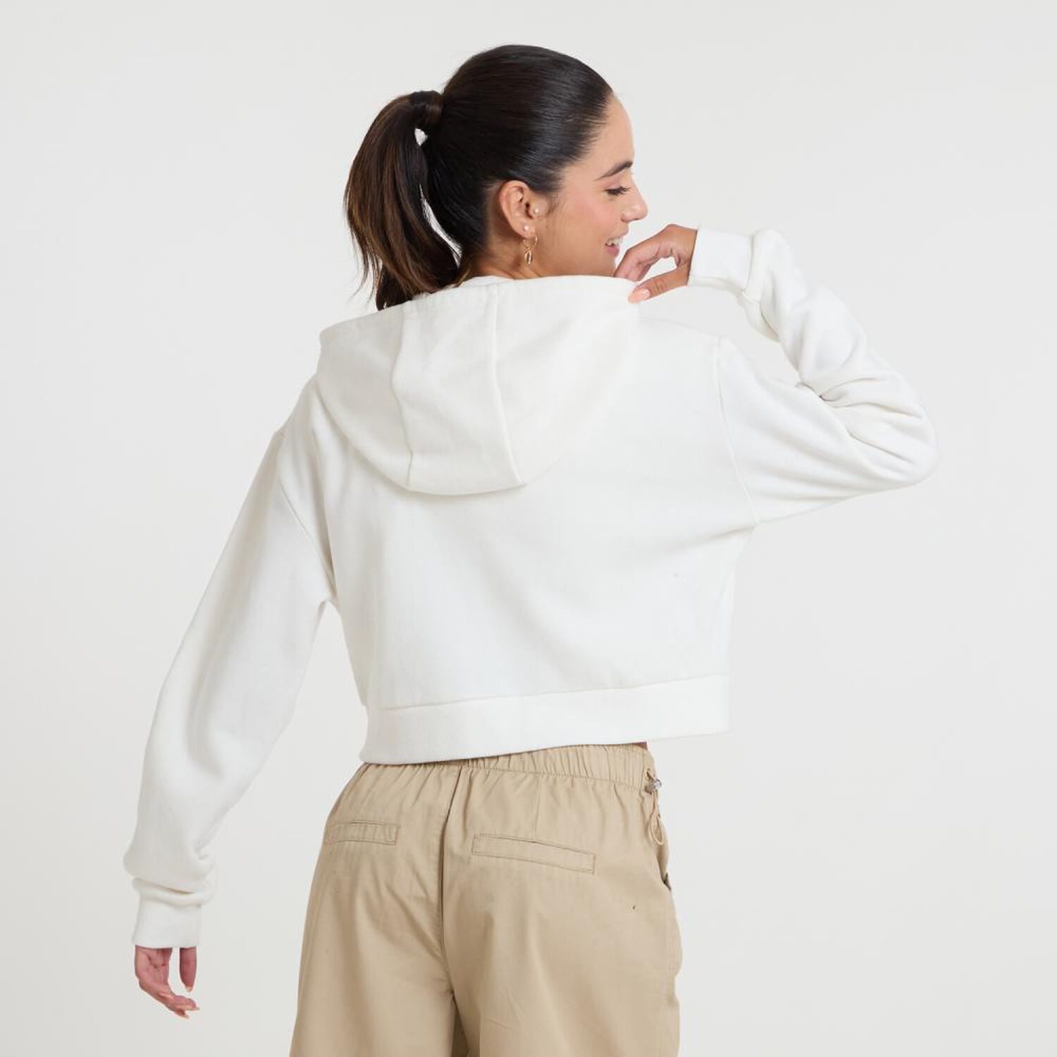 Poler&oacute;n Crop Cuello Redondo Con Capucha Mujer Freedom image number 3.0
