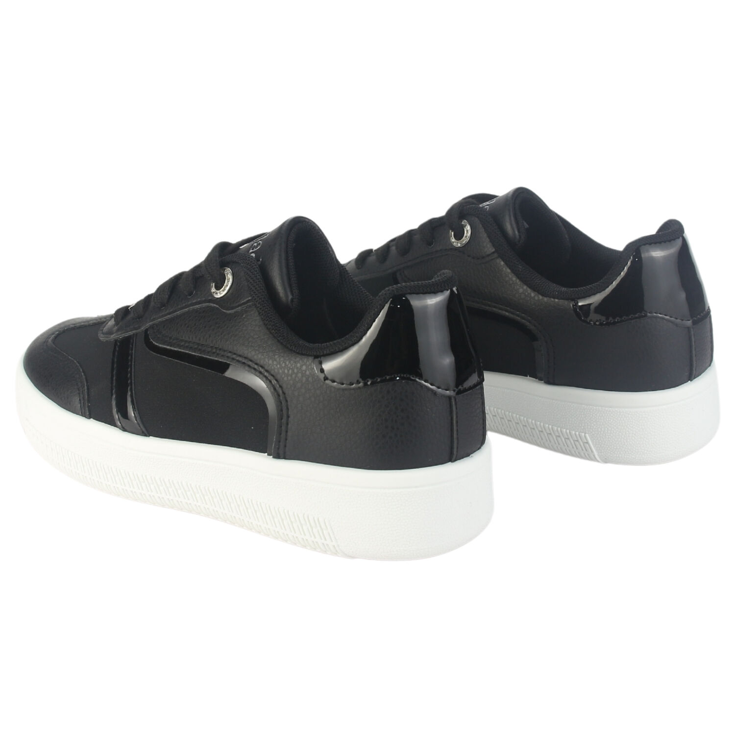 Zapatilla Chalada Mujer Kela-1 Negro Urbano image number 5.0