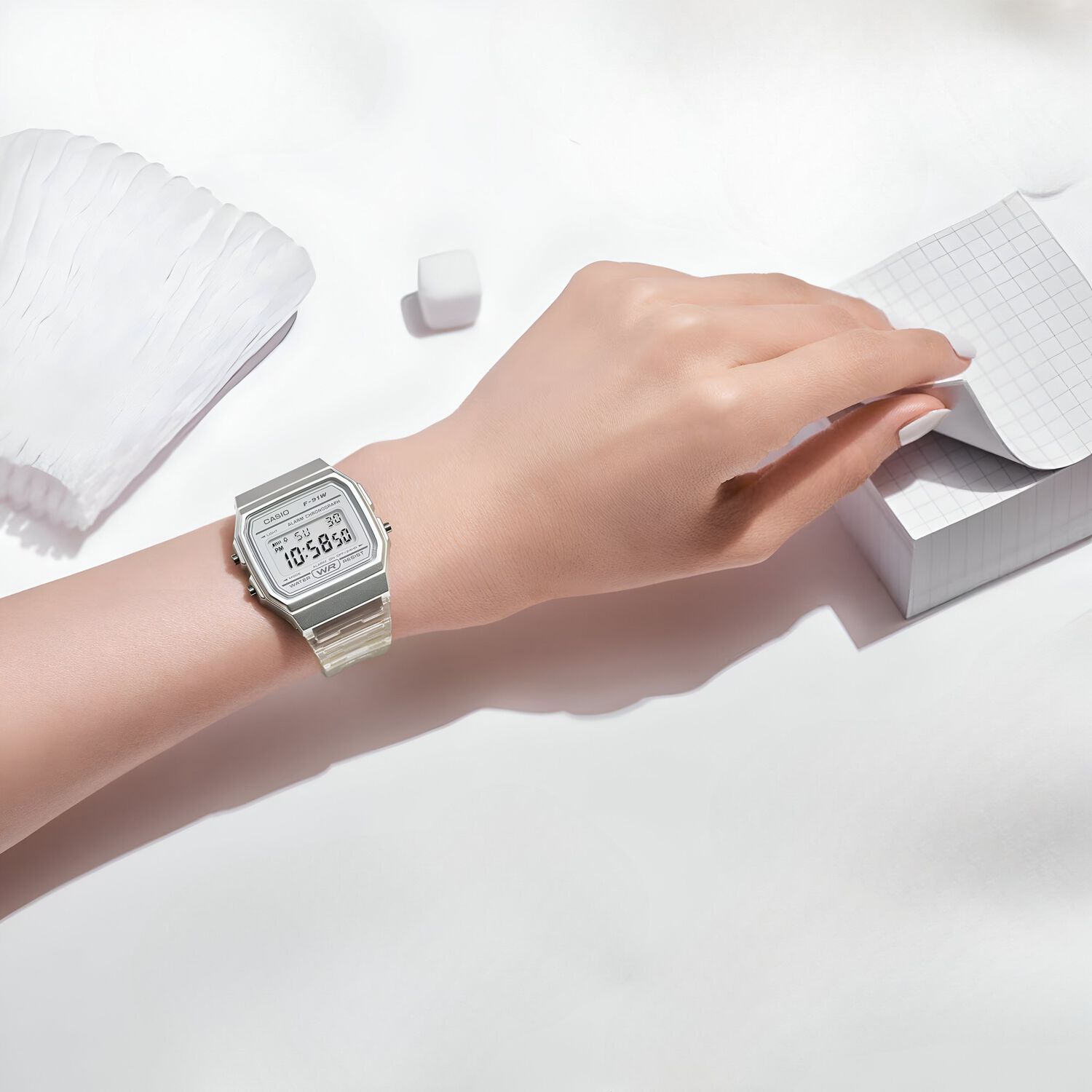 Reloj Digital Casio Mujer Silver F-91ws-7df image number 4.0