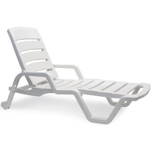 Reposera Camastro Reclinable De Resina Modelo Cabo Blanco Marca Reyplast Color Blanco