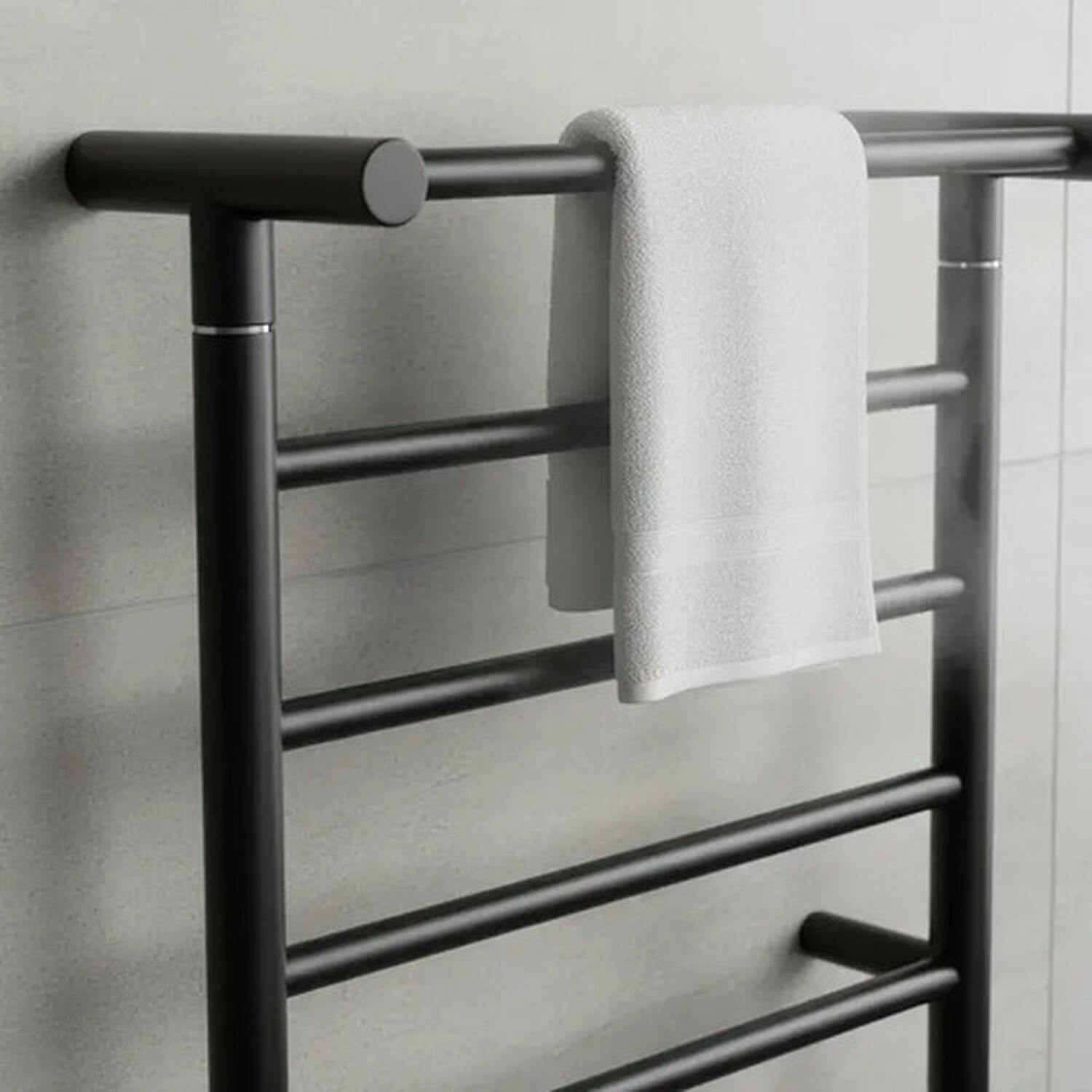 Toallero Calentador De Toallas 7 Barras Metalico 95w Marca Stretto Negro image number 2.0