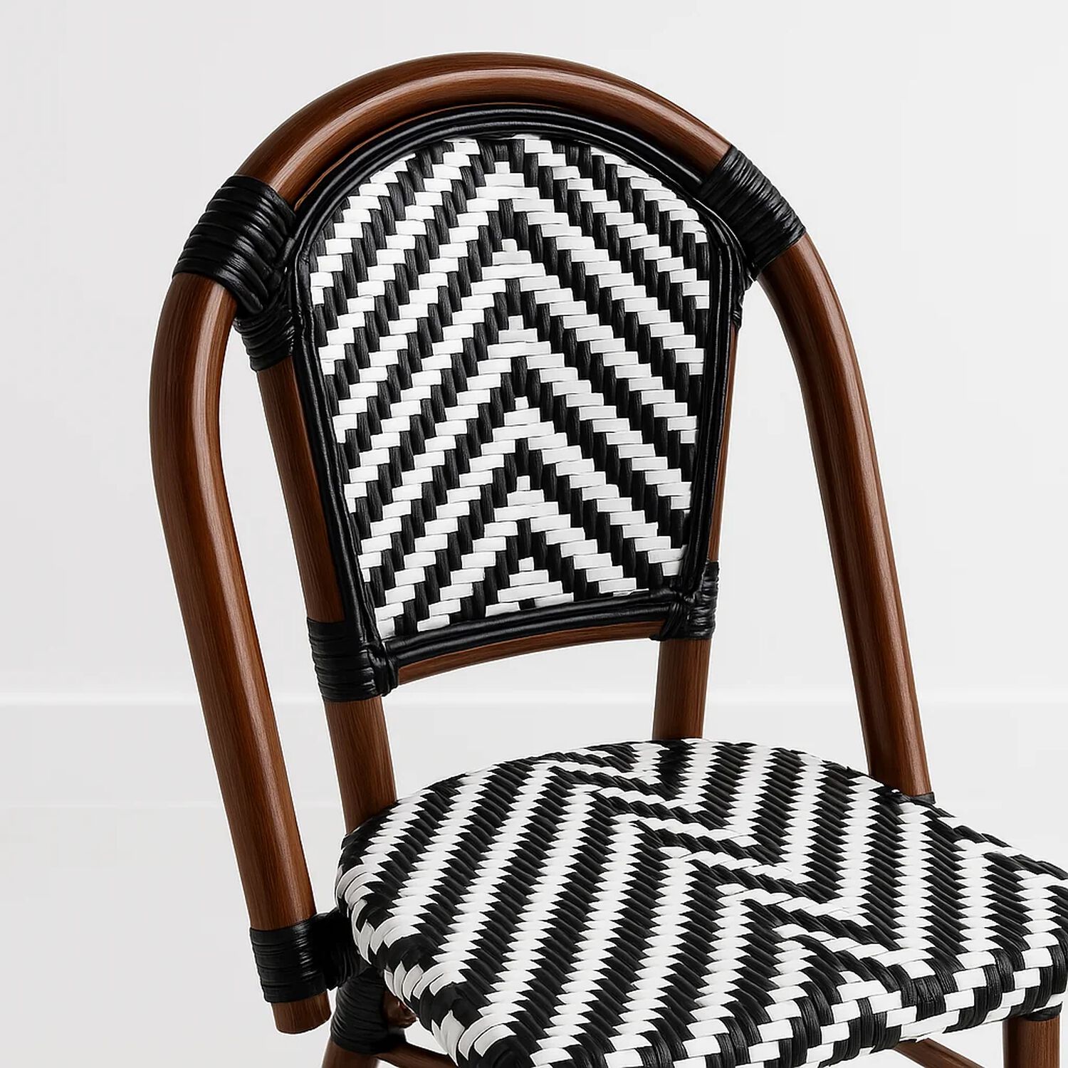 Pack De 4 Sillas Bistro Parisina Rattan - Blanca Con Negro image number 5.0