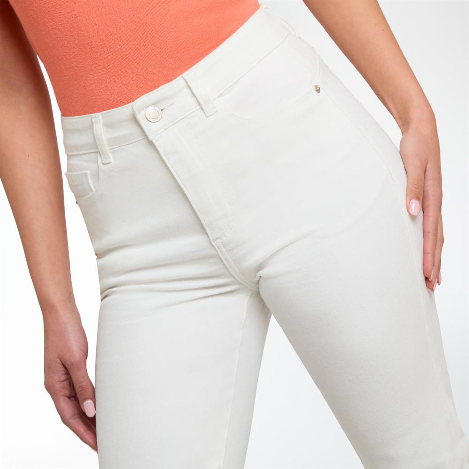 Jeans Focalizado Tiro Medio Straight Mujer Kimera image number 4.0