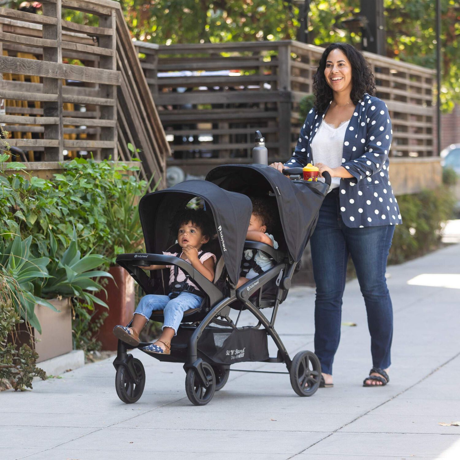 Coche Doble Sit N' Stand 2.0 Dash Black | Para 2 Ni&ntilde;os, Desde 6 Meses. image number 6.0