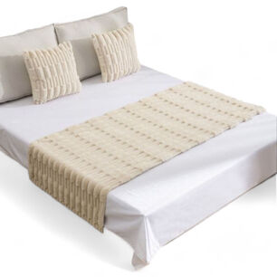 Piecera Texturizada Peludita De 2 Plazas O King Medida 70cm X 210cm Mas 2 Fundas Color Beige