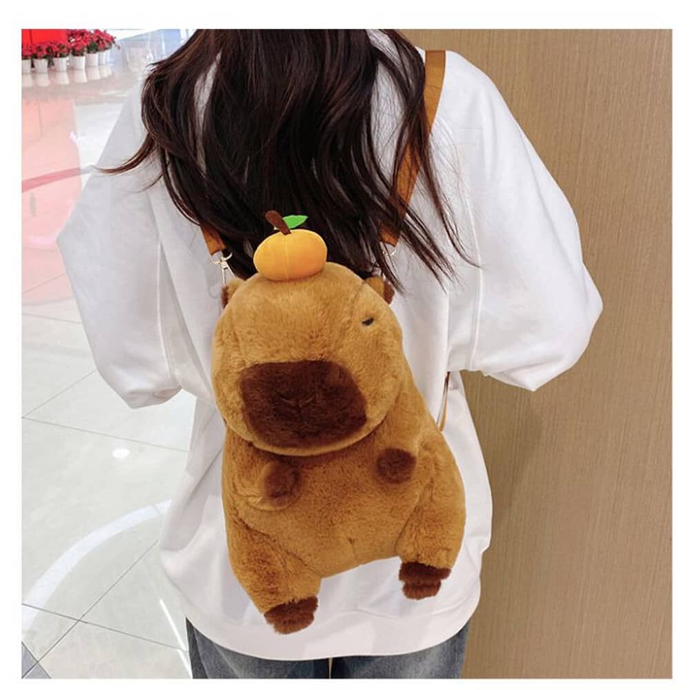 Mochila De Felpa Capibara Kawaii Para Ni&ntilde;os Unisex image number 8.0